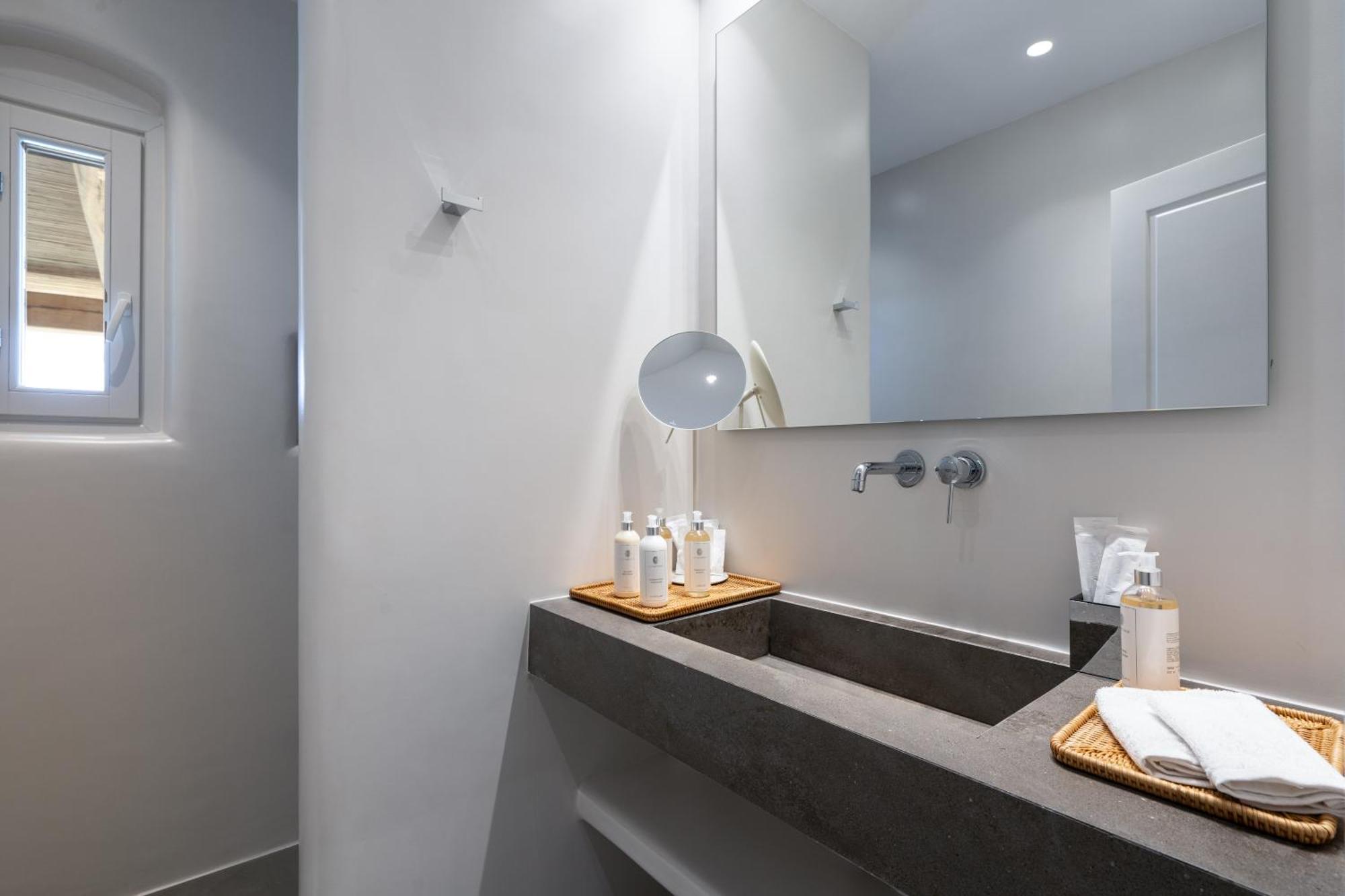 Nero Suites By Nomee Hospitality Group Imerovigli  Ngoại thất bức ảnh