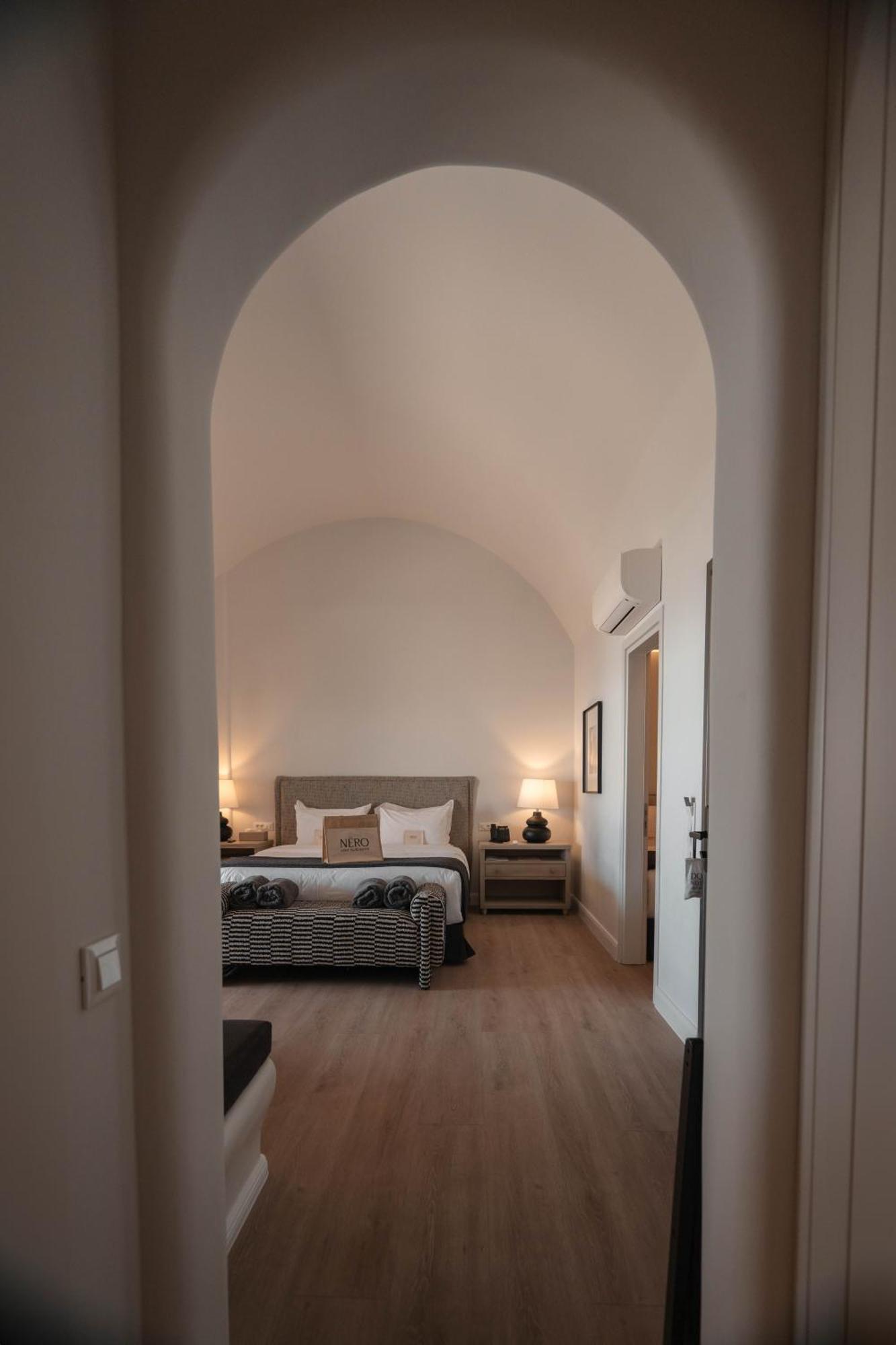 Nero Suites By Nomee Hospitality Group Imerovigli  Ngoại thất bức ảnh